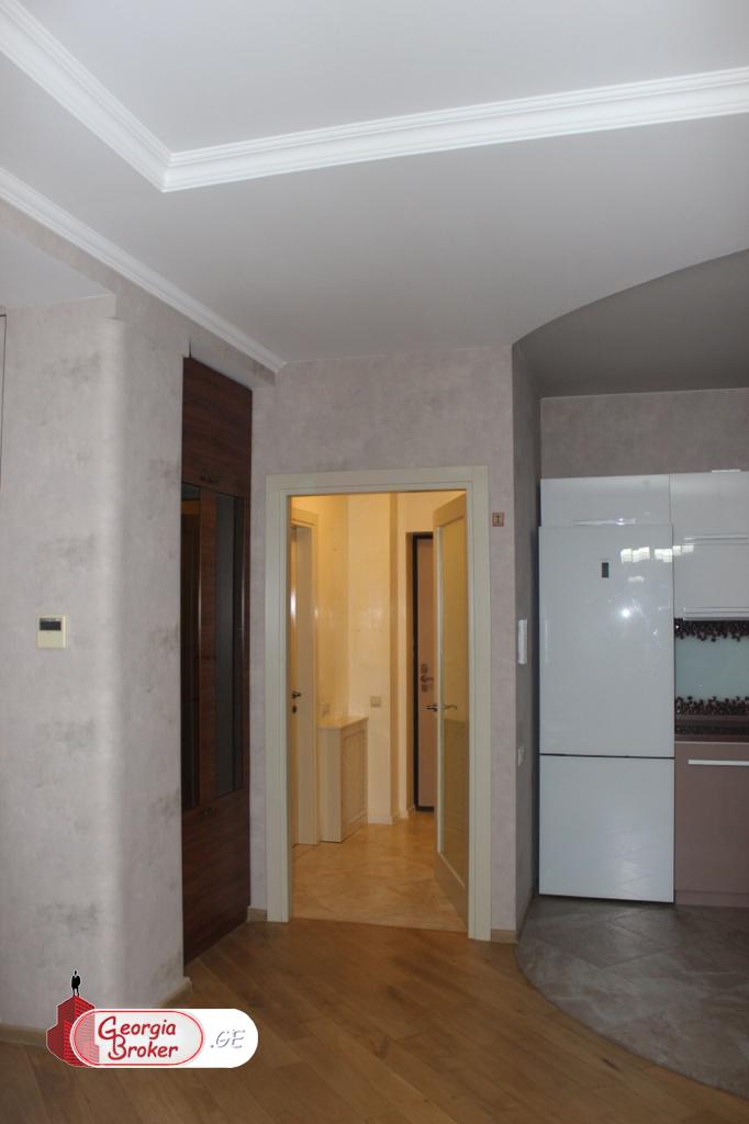 იყიდება ახალი გარემონტებული 2 ოთახიანი ბინა